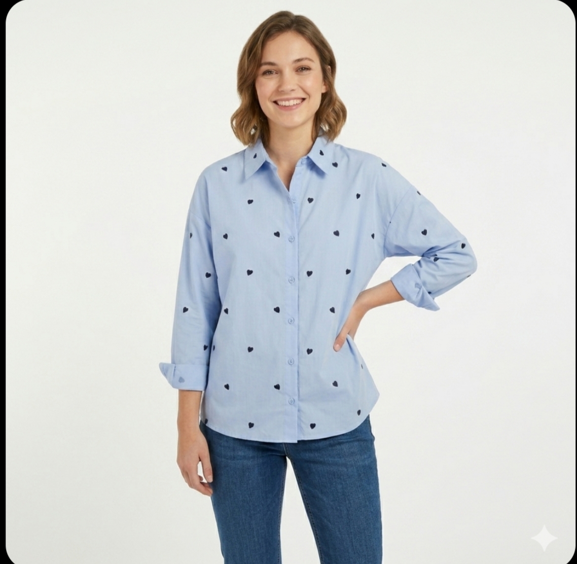 Camicia Donna Azzurra a Cuoricini – Taglio Comfort