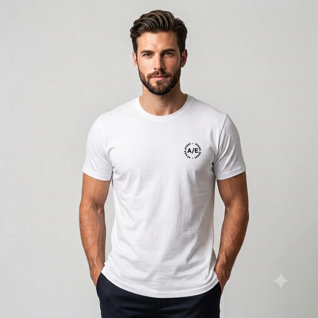 T-shirt Bianca da Uomo con Logo Minimal – Il Basico Immancabile – Elasticizzata